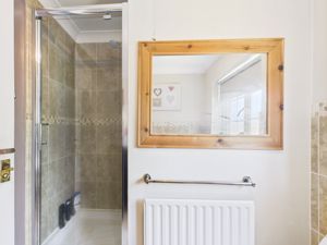 Family Bathroom- click for photo gallery